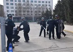 开云官网-风云突变皇家社会集结日防线松动,社区盾版图或变,球迷炸锅,训练强度明显提升的简单介绍